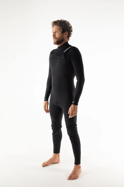Insulator Series 3/2 Chestzip Steamer